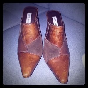 Steve Madden slip on small heeled pointedtoe shoes